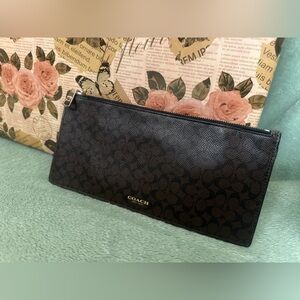 COACH GUC Signature Thin Wallet Clutch